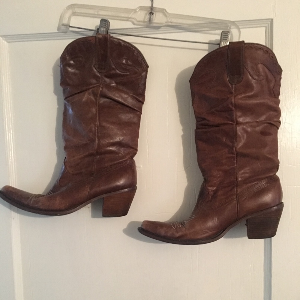 Vintage Women’s Cowboy Boots